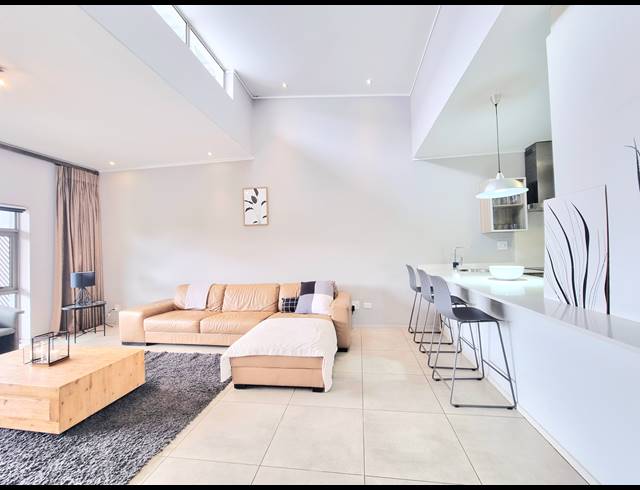 3 BEDROOM APARTMENT TO LET IN OAKLANDS